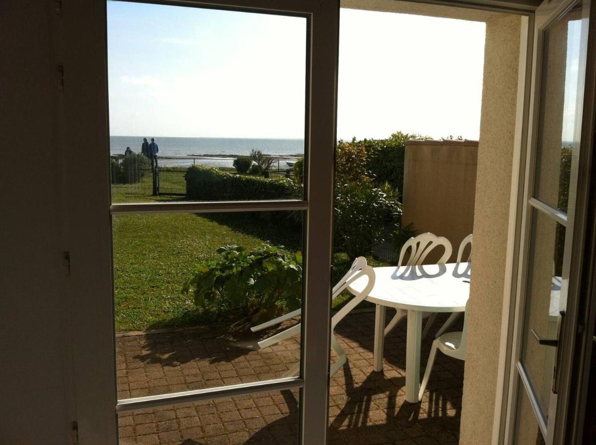 Maison La Flotte face à la mer Esterno foto