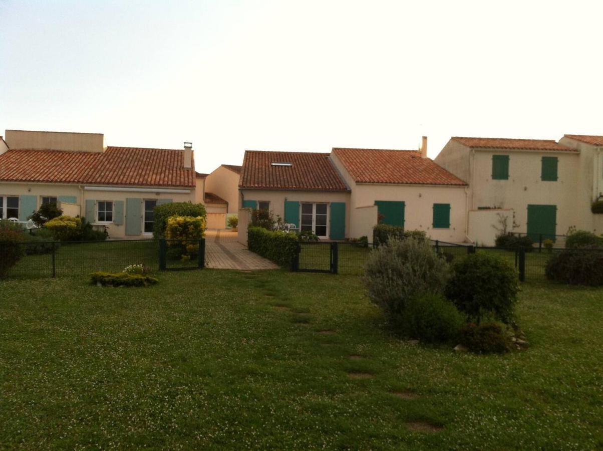 Maison La Flotte face à la mer Esterno foto